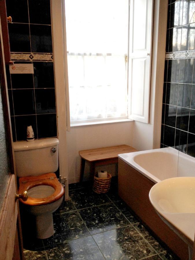 F1- Very Nice City Centre Apartment エディンバラ エクステリア 写真